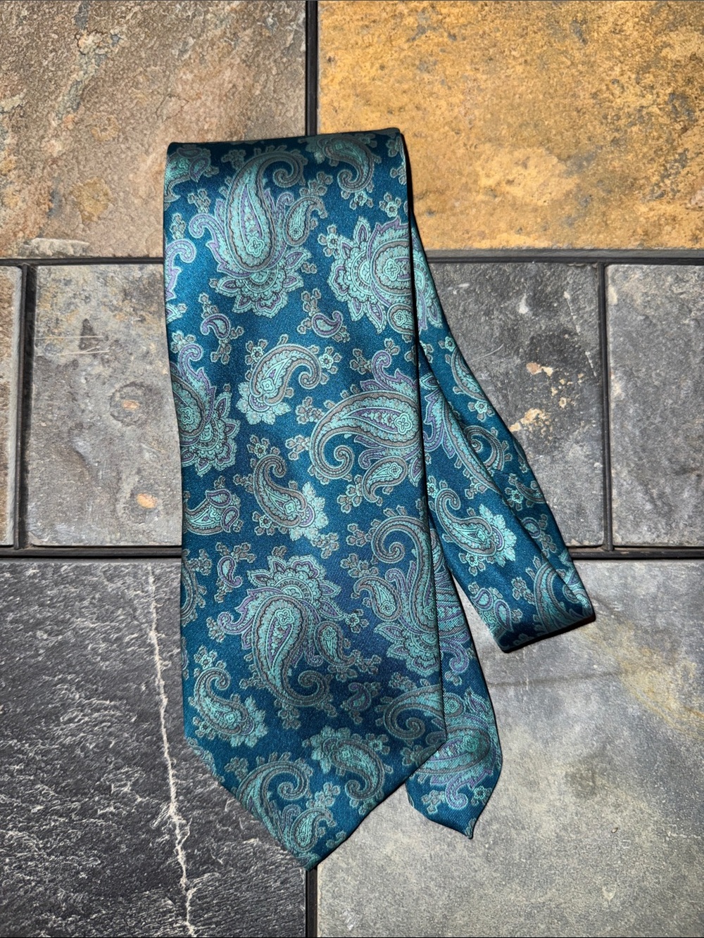 Christopher Hayes Mens Teal Blue Paisley Silk Necktie Made in Italy